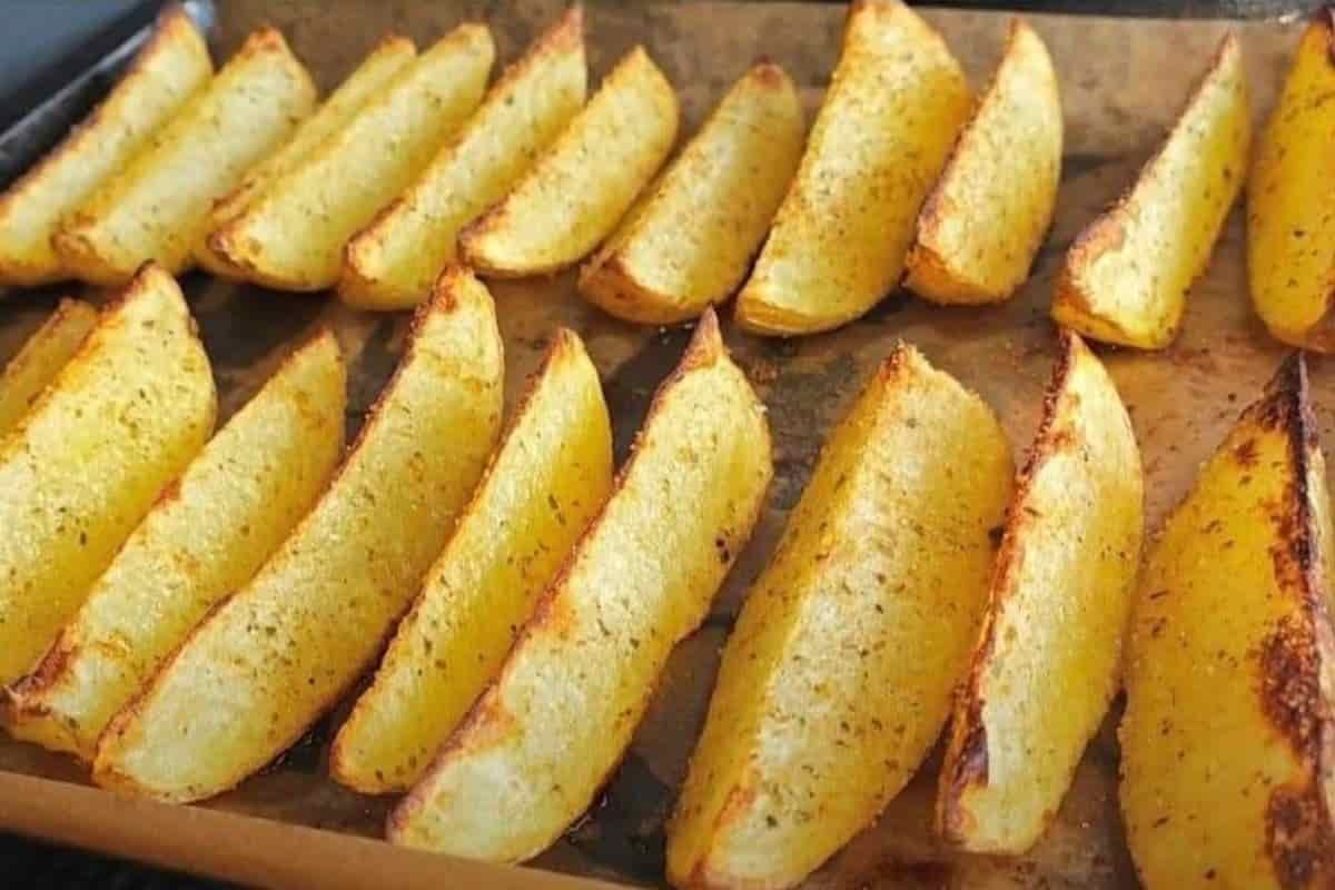 Batata Rústica Crocante no Forno: Receita com 3 Ingredientes