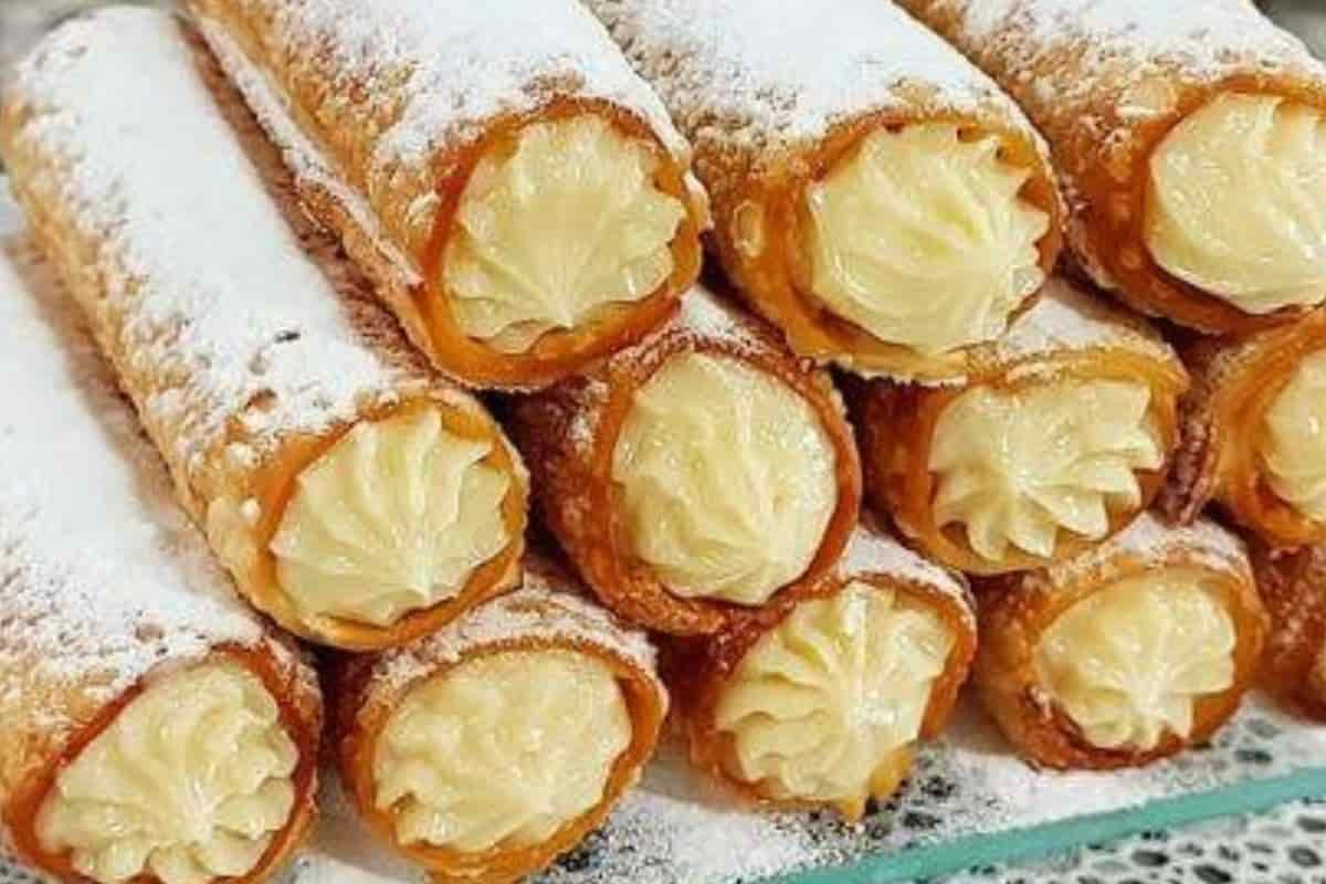 Seu marido vai ficar louco quando ver esse cannoli com massa de pastel!